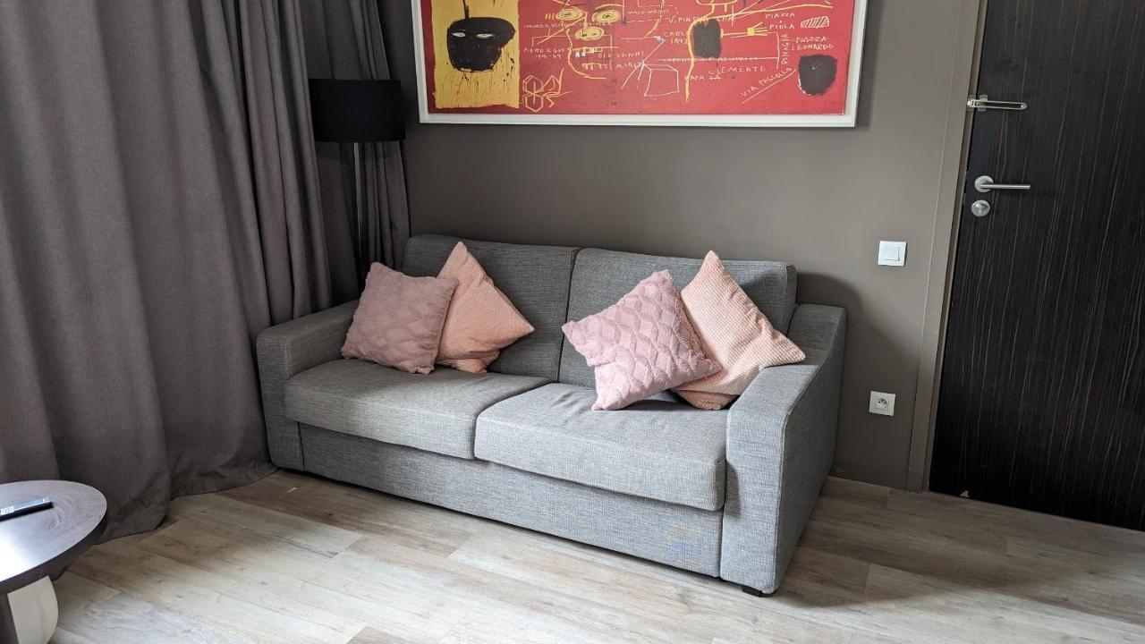 Disneyland Deluxe Flat, Outside Pool, Climatisation, 1 Min To Disney Parks Serris Buitenkant foto