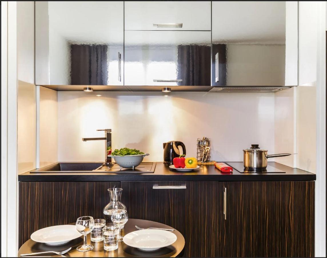 Disneyland Deluxe Flat, Outside Pool, Climatisation, 1 Min To Disney Parks Serris Buitenkant foto